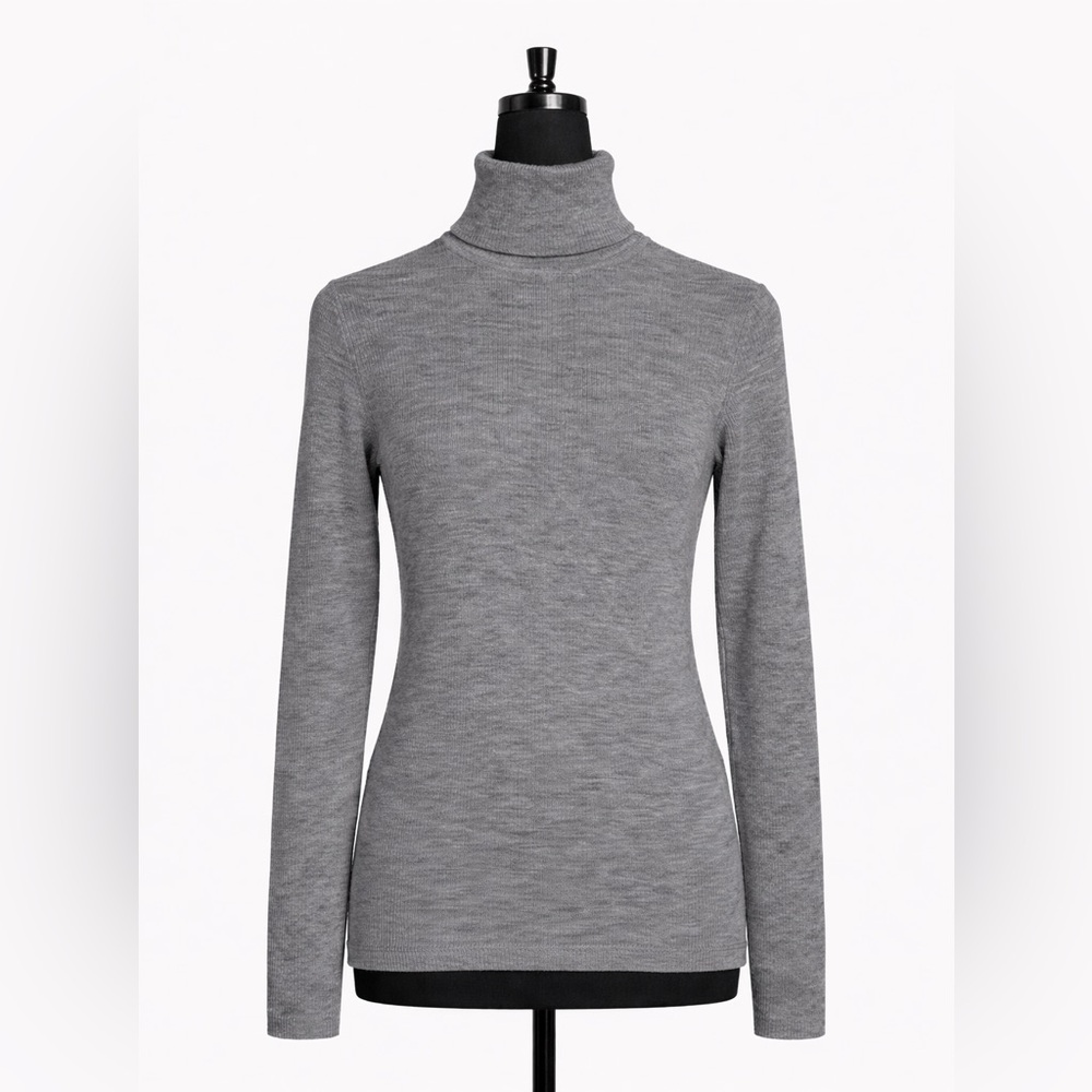 Grey Uniqlo Turtleneck Long Sleeve Sweater